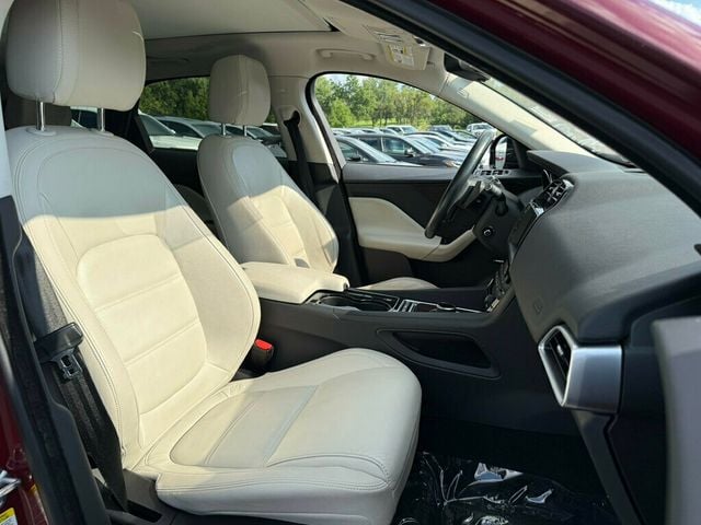 2017 Jaguar F-PACE 35t Prestige AWD - 23060482 - 13