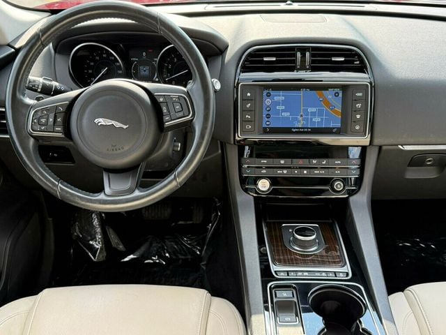 2017 Jaguar F-PACE 35t Prestige AWD - 23060482 - 21