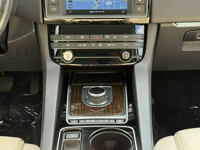 2017 Jaguar F-PACE 35t Prestige AWD - 23060482 - 23