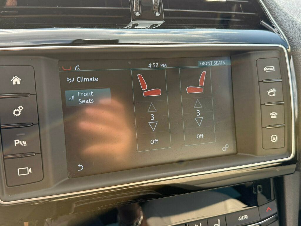 2017 Jaguar F-PACE 35t Prestige AWD - 23060482 - 27