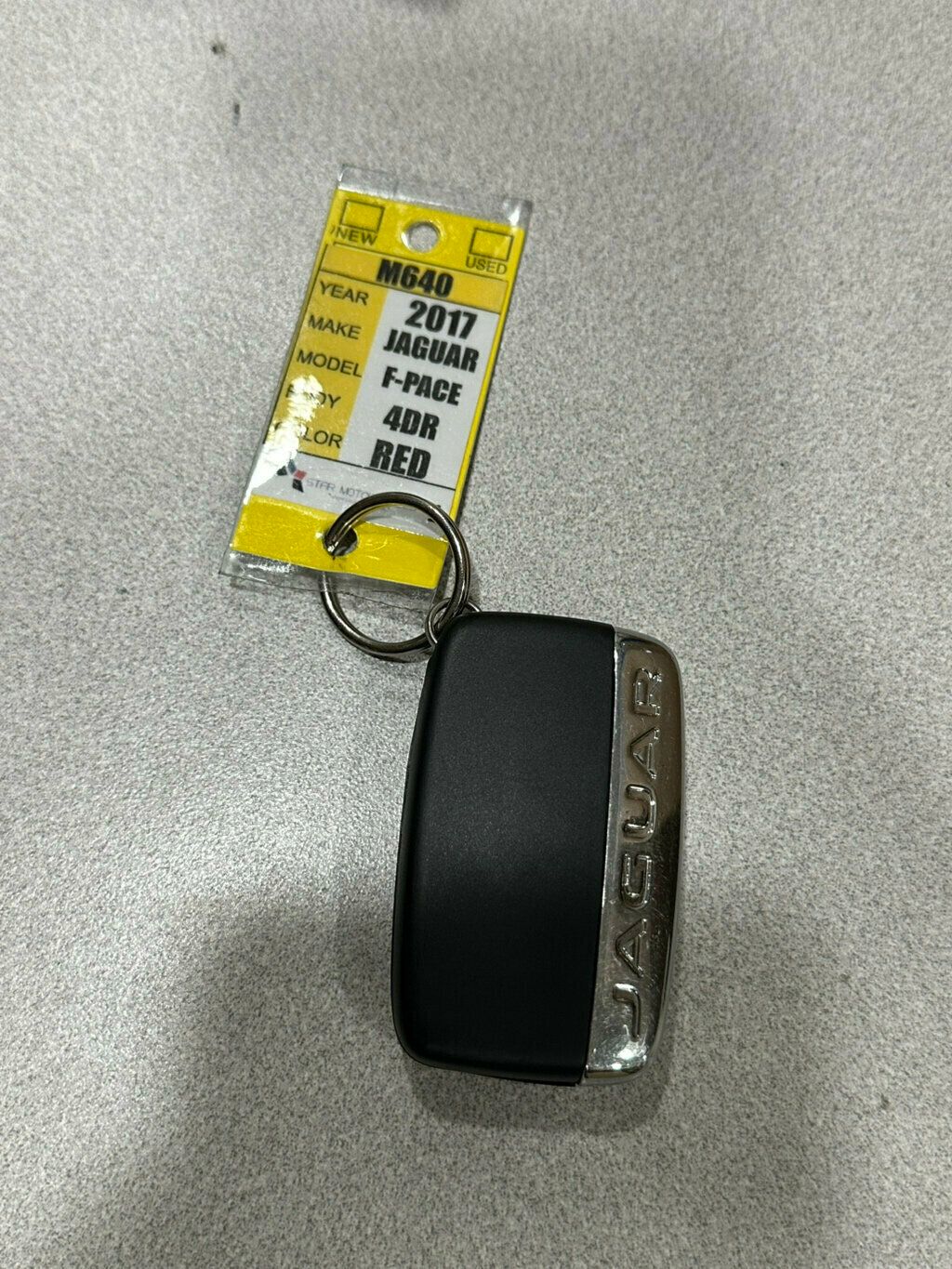 2017 Jaguar F-PACE 35t Prestige AWD - 23060482 - 38