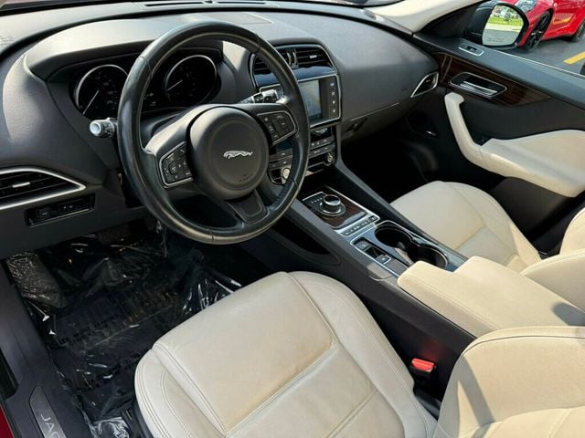 2017 Jaguar F-PACE 35t Prestige AWD - 23060482 - 8