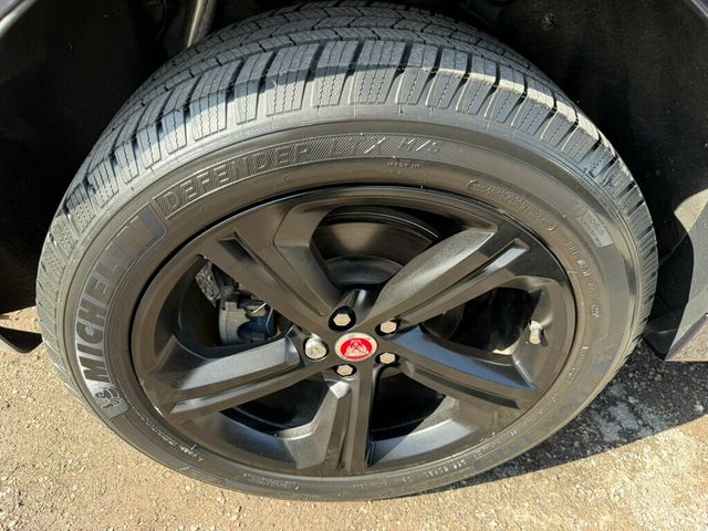 2017 Jaguar F-PACE 35t R-Sport AWD - 22983259 - 18