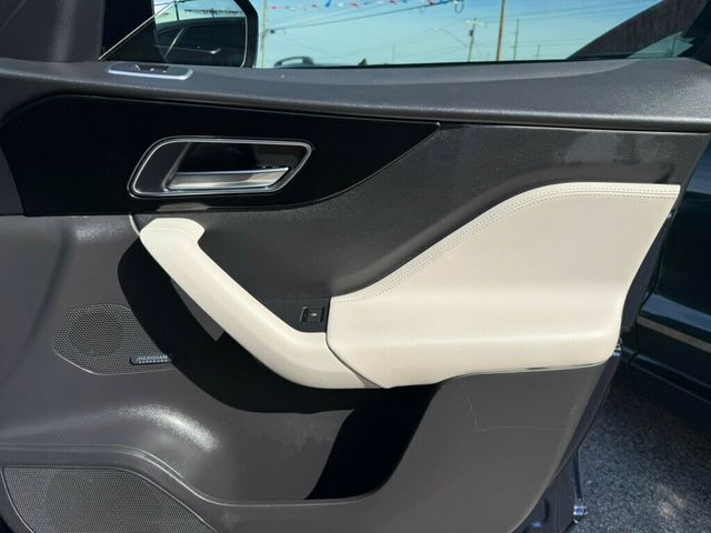 2017 Jaguar F-PACE 35t R-Sport AWD - 22983259 - 19