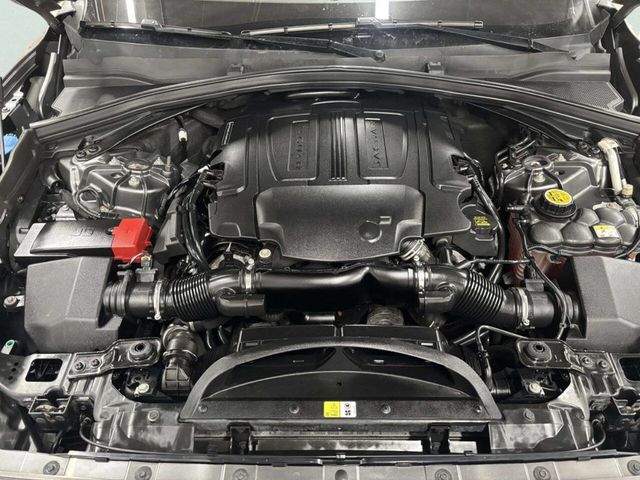 2017 Jaguar F-PACE 35t R-Sport AWD - 22992725 - 9