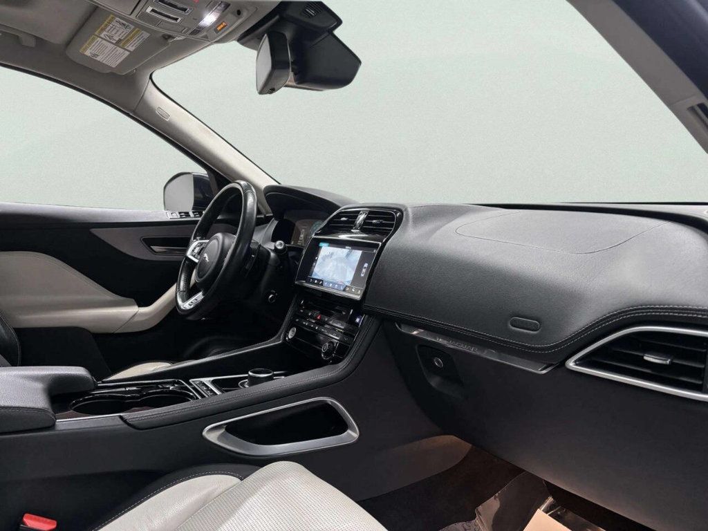 2017 Jaguar F-PACE 35t R-Sport AWD - 22992725 - 25