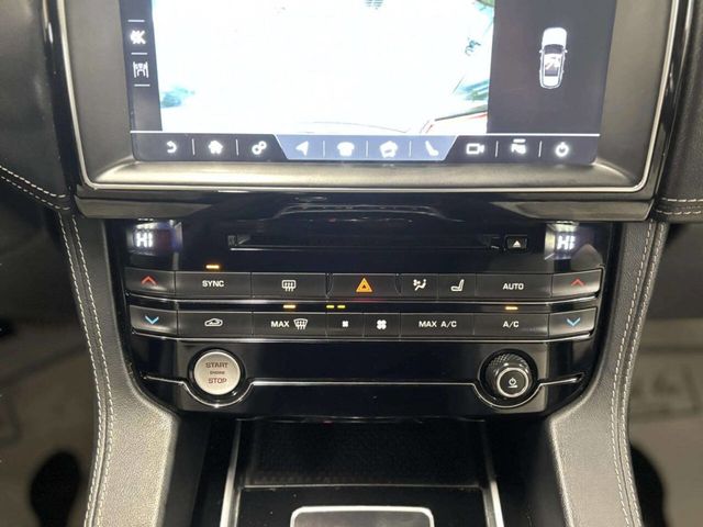 2017 Jaguar F-PACE 35t R-Sport AWD - 22992725 - 32