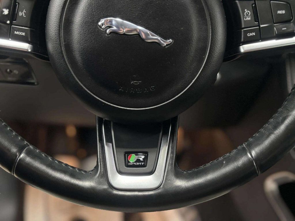 2017 Jaguar F-PACE 35t R-Sport AWD - 22992725 - 38