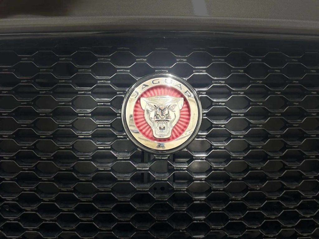 2017 Jaguar F-PACE 35t R-Sport AWD - 22992725 - 8