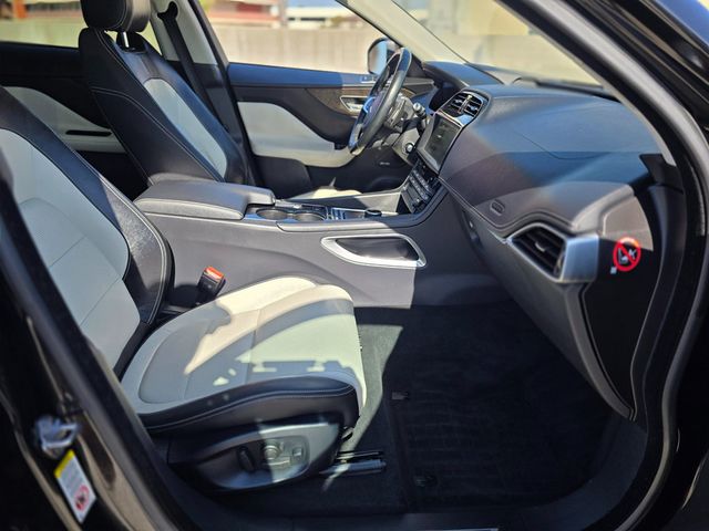 2017 Jaguar F-PACE 35t R-Sport AWD - 22982618 - 10