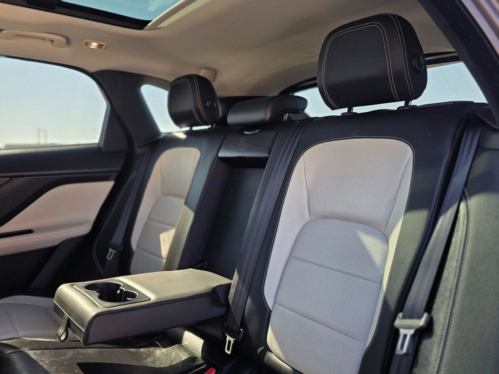 2017 Jaguar F-PACE 35t R-Sport AWD - 22982618 - 22