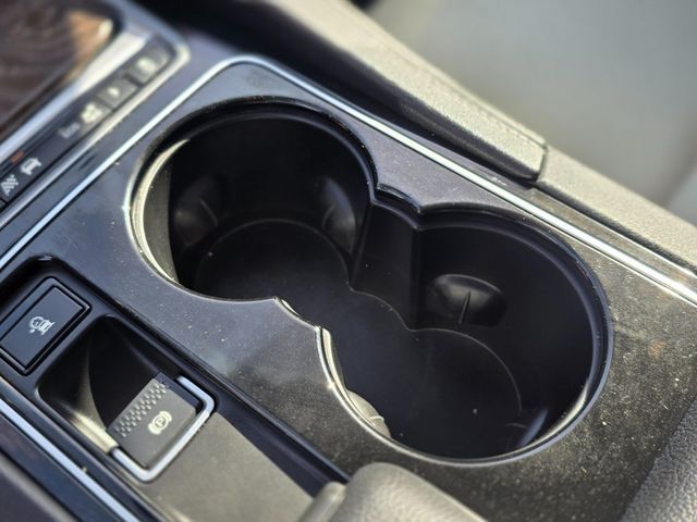 2017 Jaguar F-PACE 35t R-Sport AWD - 22982618 - 41