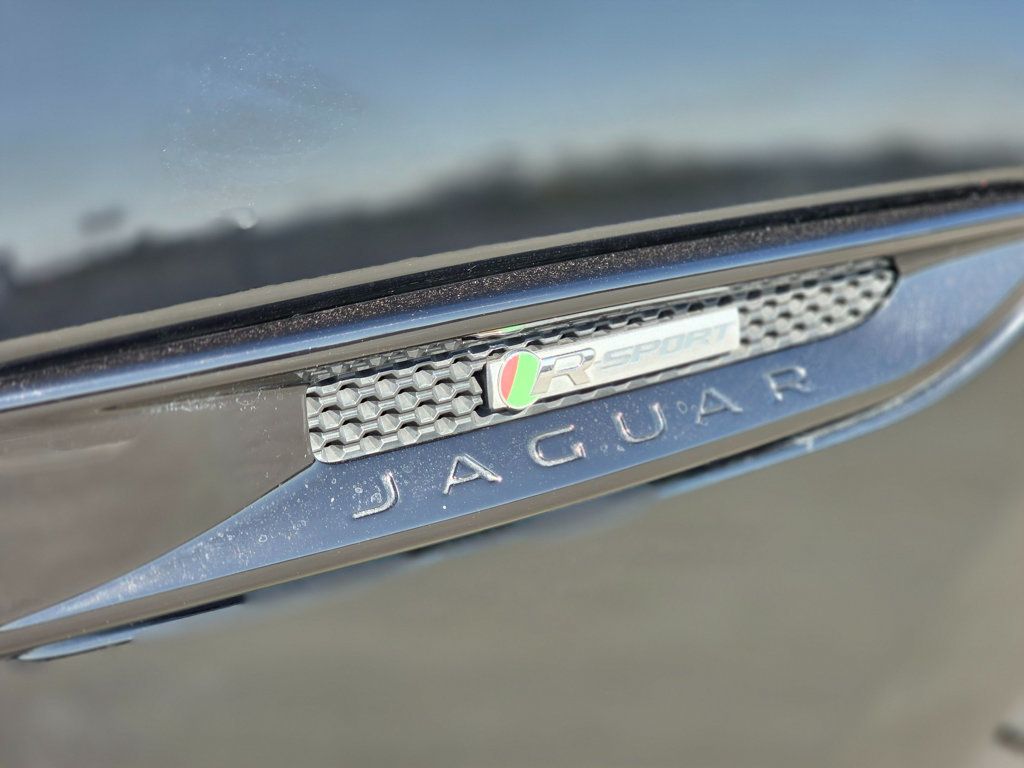 2017 Jaguar F-PACE 35t R-Sport AWD - 22982618 - 8