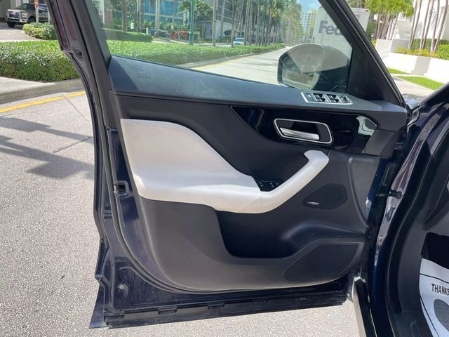 2017 Jaguar F-PACE 35t R-Sport AWD - 22778499 - 22