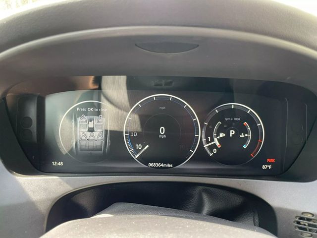 2017 Jaguar F-PACE 35t R-Sport AWD - 22778499 - 32