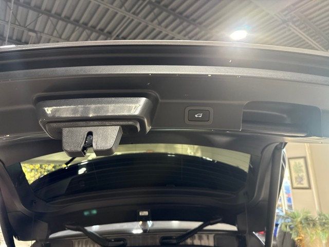 2017 Jaguar F-PACE S AWD - 22948488 - 7