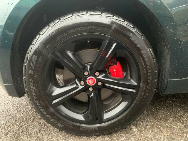 2017 Jaguar F-PACE S AWD - 22950925 - 16