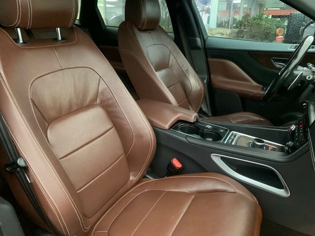 2017 Jaguar F-PACE S AWD - 22950925 - 28