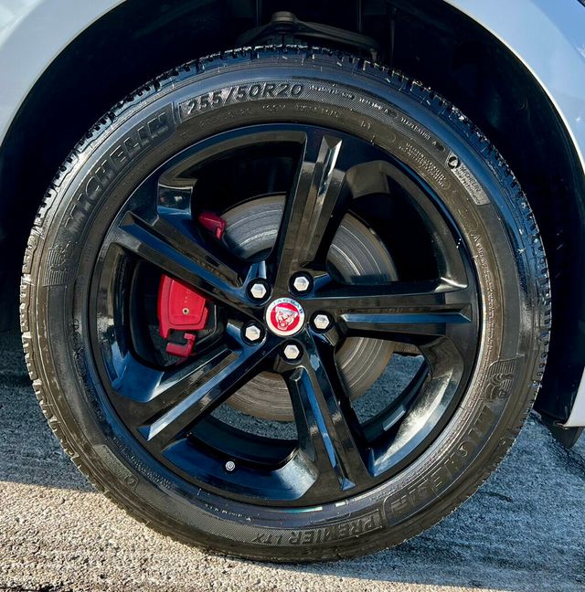 2017 Jaguar F-PACE S AWD - 22956890 - 31