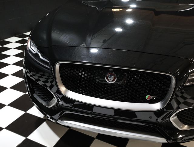 2017 Jaguar F-PACE S AWD - 23053533 - 12