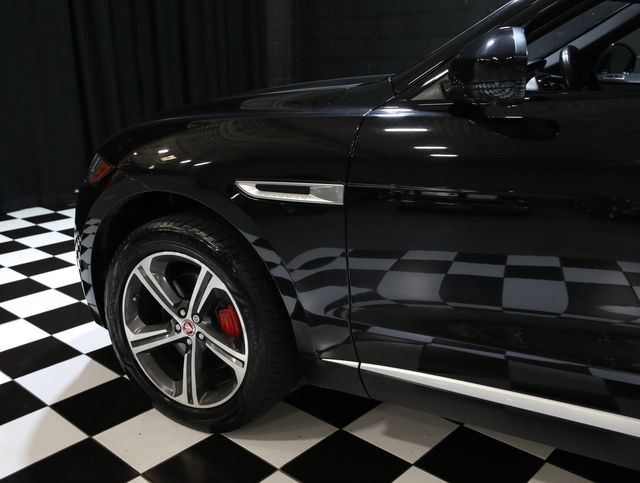 2017 Jaguar F-PACE S AWD - 23053533 - 28