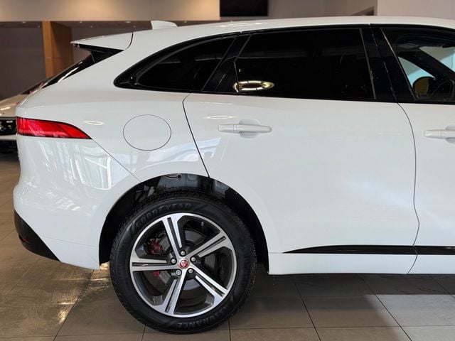 2017 Jaguar F-PACE S AWD - 22979291 - 16