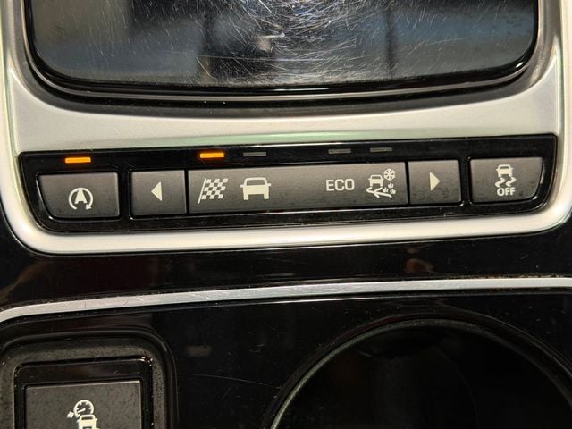 2017 Jaguar F-PACE S AWD - 22979291 - 37