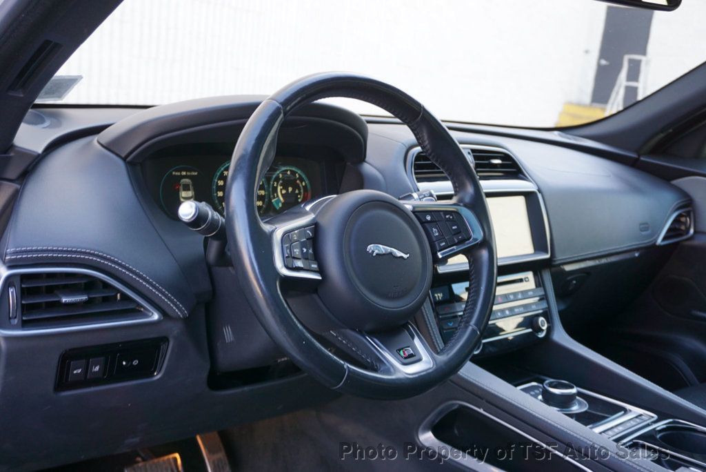 2017 Jaguar F-PACE S AWD CARPLAY REAR CAM NAVIGATION HEATED SEATS  - 22981361 - 18