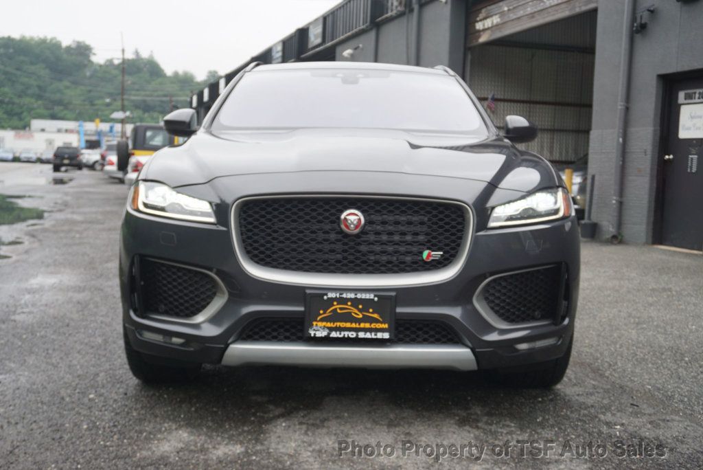 2017 Jaguar F-PACE S photo 2