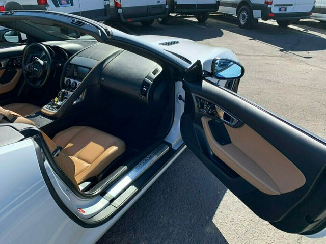2017 Jaguar F-TYPE Convertible Automatic SuperCharged Premium - 22331951 - 18