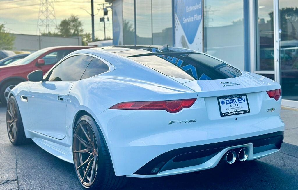 2017 Jaguar F-TYPE Coupe Automatic Premium - 22595026 - 1