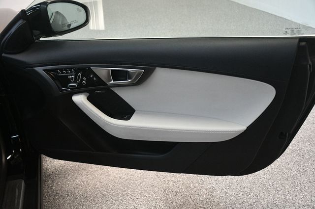 2017 Jaguar F-TYPE Coupe Automatic Premium - 23019003 - 19