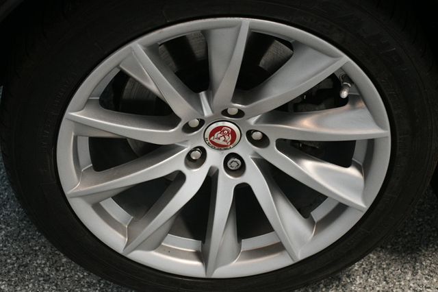 2017 Jaguar F-TYPE Coupe Automatic Premium - 23019003 - 22