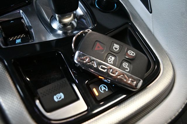 2017 Jaguar F-TYPE Coupe Automatic Premium - 23019003 - 47