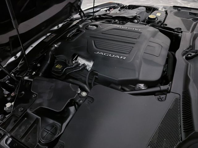 2017 Jaguar F-Type R Coupe AWD - 23031396 - 45