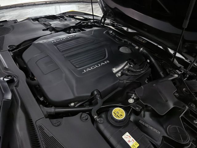 2017 Jaguar F-Type R Coupe AWD - 23031396 - 46