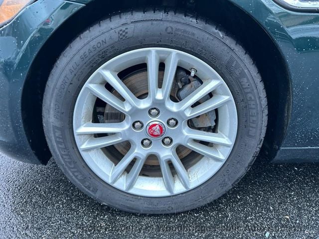 2017 Jaguar XE 25t Premium RWD - 22968973 - 11