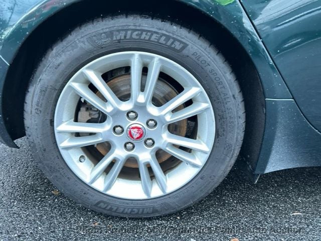 2017 Jaguar XE 25t Premium RWD - 22968973 - 13