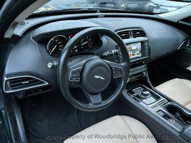 2017 Jaguar XE 25t Premium RWD - 22968973 - 7