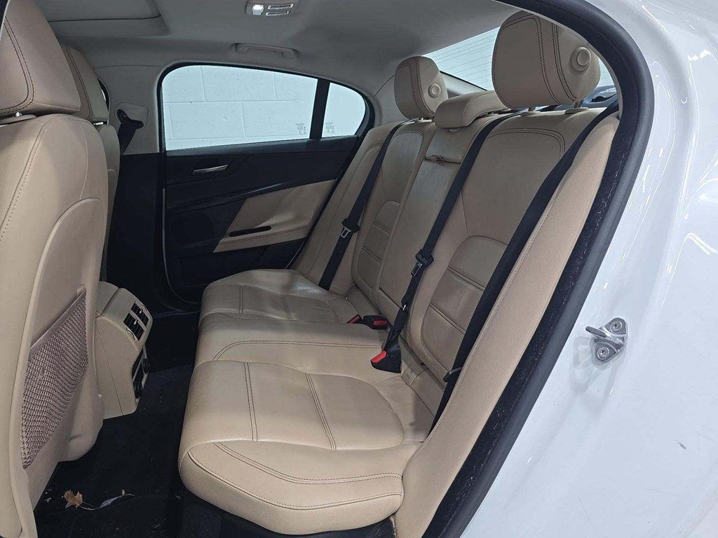 2017 Jaguar XE 25t Prestige RWD - 22995142 - 7