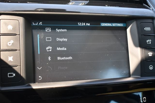 2017 Jaguar XE 35t Premium AWD - 23081117 - 30