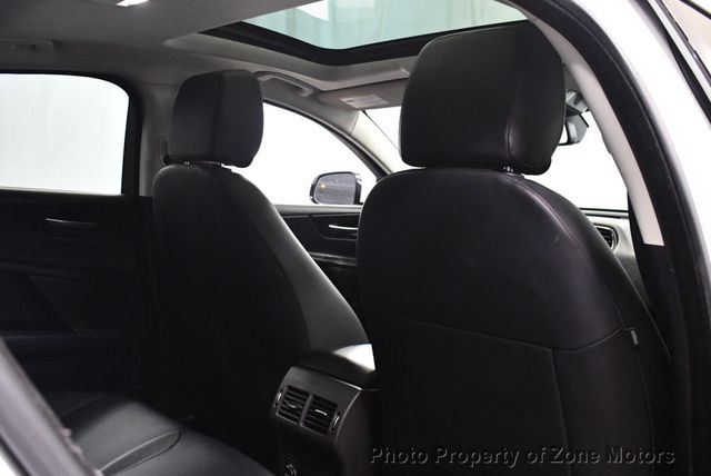 2017 Jaguar XE 35t Premium AWD - 22959077 - 14