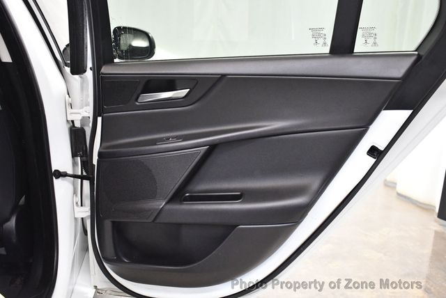 2017 Jaguar XE 35t Premium AWD - 22959077 - 16