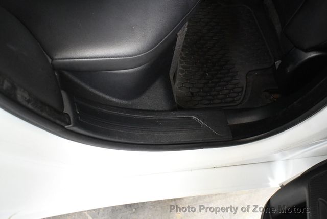 2017 Jaguar XE 35t Premium AWD - 22959077 - 17