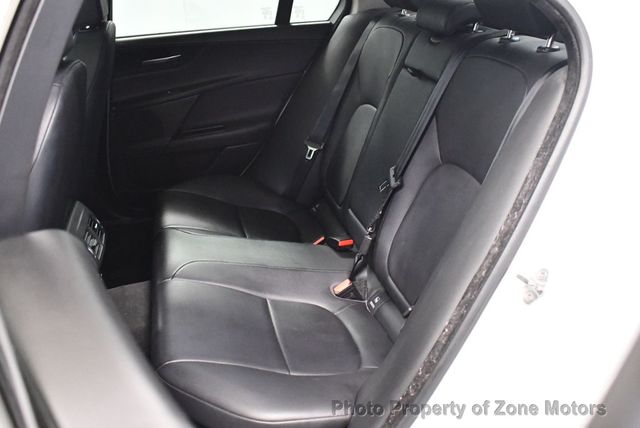 2017 Jaguar XE 35t Premium AWD - 22959077 - 19