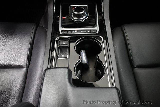 2017 Jaguar XE 35t Premium AWD - 22959077 - 24