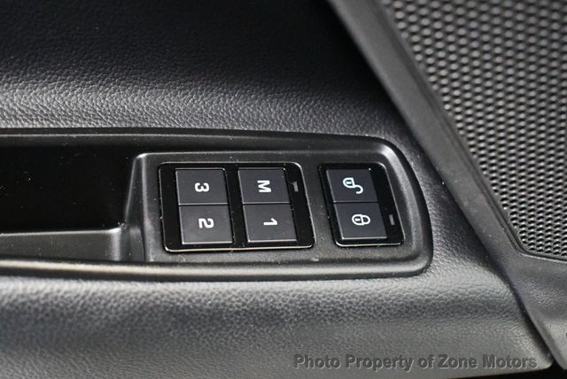 2017 Jaguar XE 35t Premium AWD - 22959077 - 28