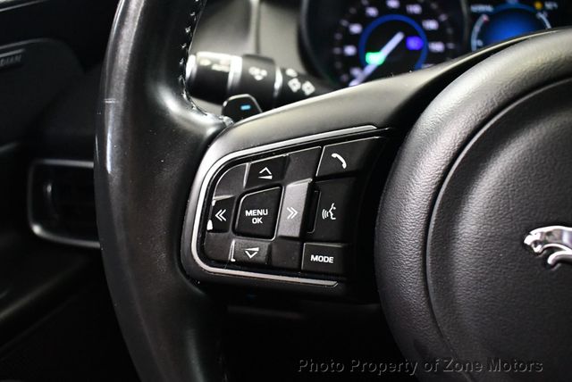 2017 Jaguar XE 35t Premium AWD - 22959077 - 32