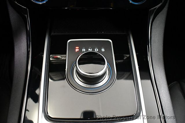 2017 Jaguar XE 35t Premium AWD - 22959077 - 38