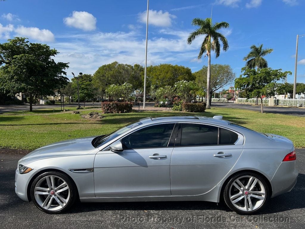 2017 Jaguar XE 35t Premium RWD - 22703552 - 4